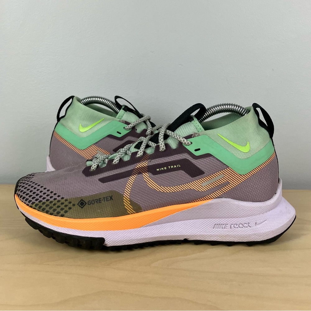Nike Women’s Size 9.0 Pegasus Trail 4 GTX Purple Smoke Athletic Running Shoes - Picture 4 of 11